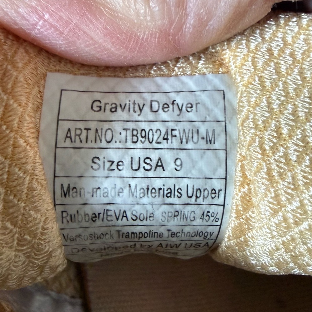 Gravity Defyer Sneakers - Picture 2 of 6
